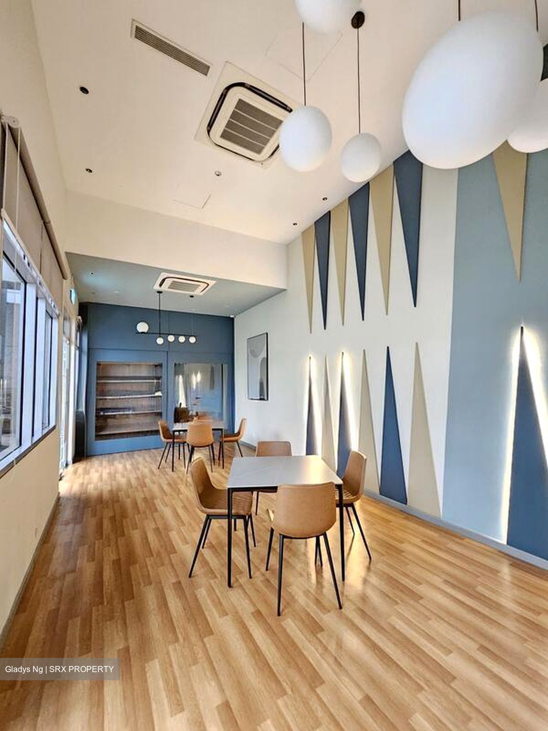 UE Square (D9), Apartment #581297471